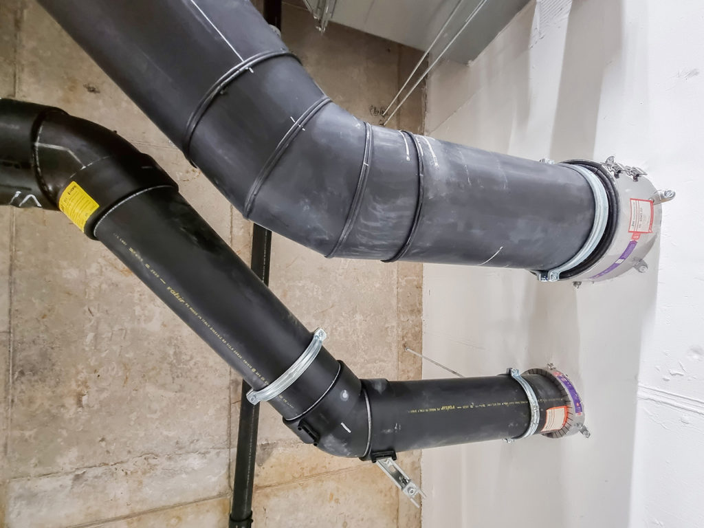 Rainwater drainage connection to an attenuation tank